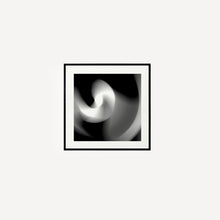 Cargar imagen en el visor de la galería, Cuadro decorativo para pared - White Smoke Wave I Negro - All The Wall
